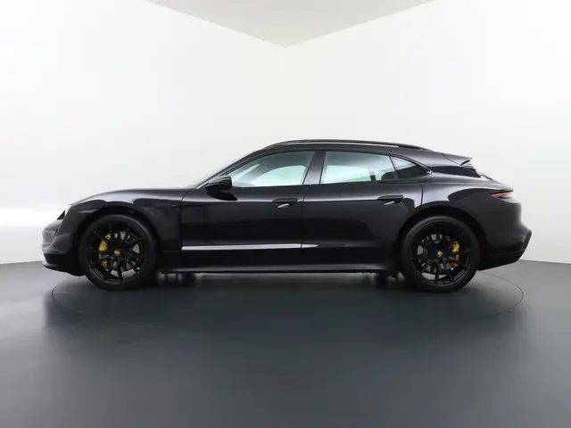 Porsche Taycan Sport Turismo 83 kWh 2022 Elektrisch 4