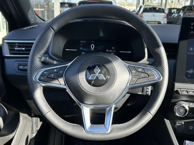 Mitsubishi Colt 1.0T MT First Edition 2025 Benzine 10