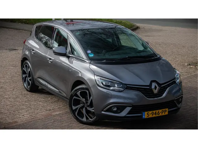 Renault Scénic TCe 140 Bose 2020 Benzine 11
