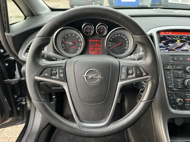 Opel Astra 1.4 Turbo Blitz Navi Airco 2015 Benzine 9