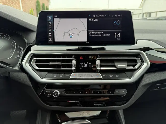 BMW X3 xDrive30e LCI High Executive 2022 Hybride Benzine 8