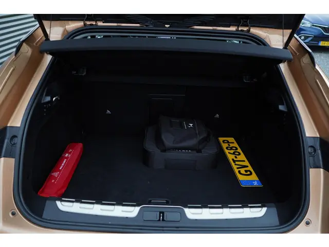 DS DS 4 E-Tense Rivoli 2022 Hybride Benzine 9