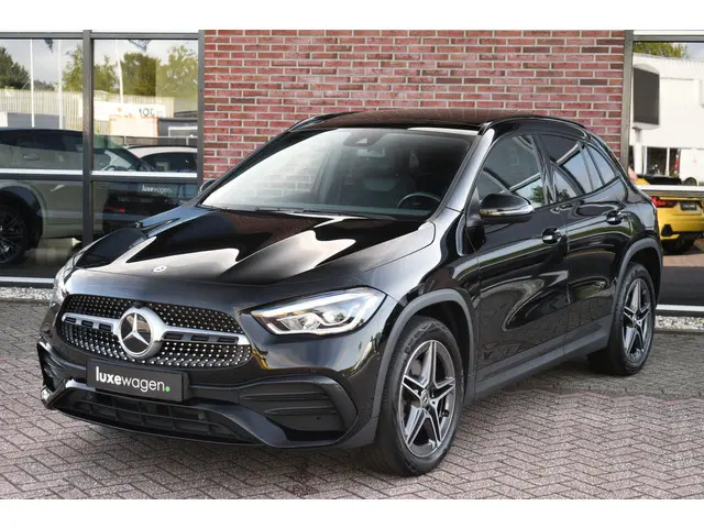 Mercedes-Benz GLA 250 e AMG 2021 Hybride Benzine 52