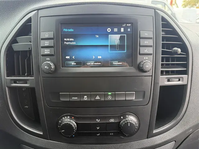 Mercedes-Benz Vito 116 1.9 CDI 2024 Diesel 18