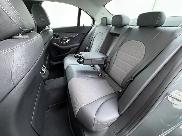 Mercedes-Benz C-Klasse 200 Avantgarde 2019 Benzine 18