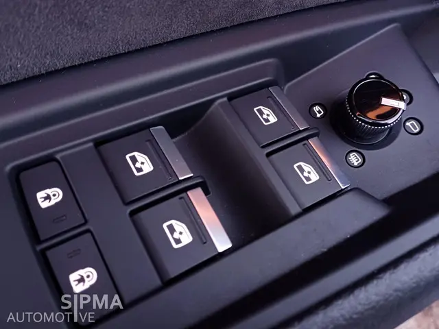 Audi e-tron Quattro S-Line/71kWh/56dkm/50 2021 Elektrisch 13