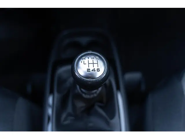 Citroën C4 Picasso 1.2 PureTech Attraction 2016 Benzine 15