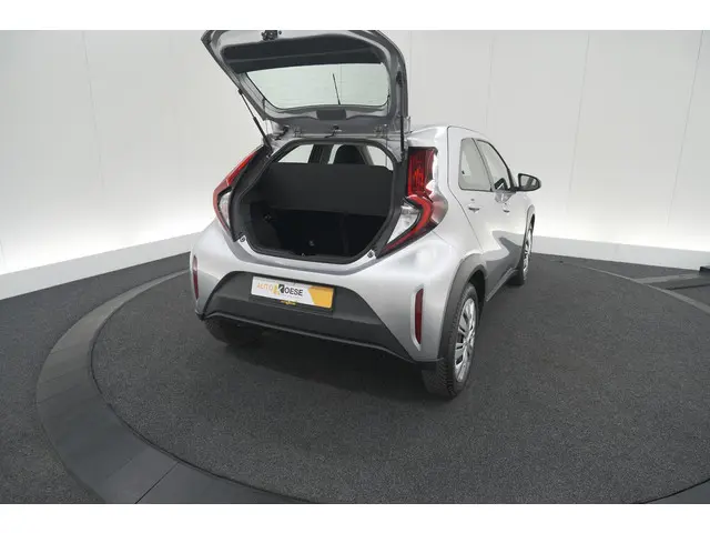 Toyota Aygo X 1.0 VVT-i MT Play 2023 Benzine 49