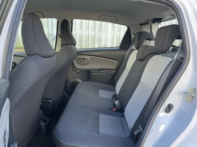 Toyota Yaris 1.5 Hybrid Active 2019 Hybride Benzine 16