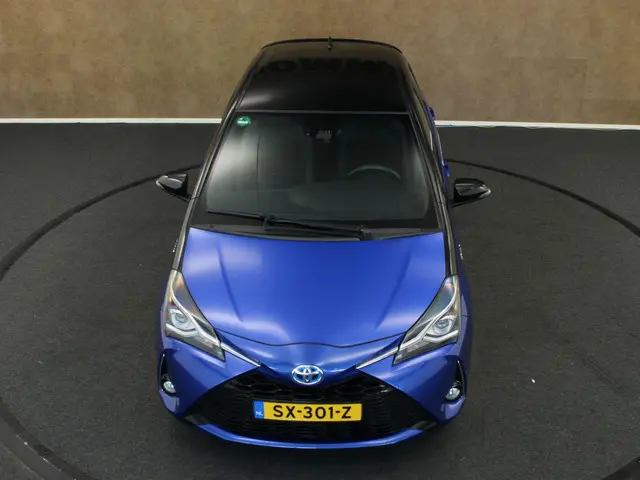 Toyota Yaris 1.5 Hybrid Bi-Tone 2018 Hybride Benzine 14
