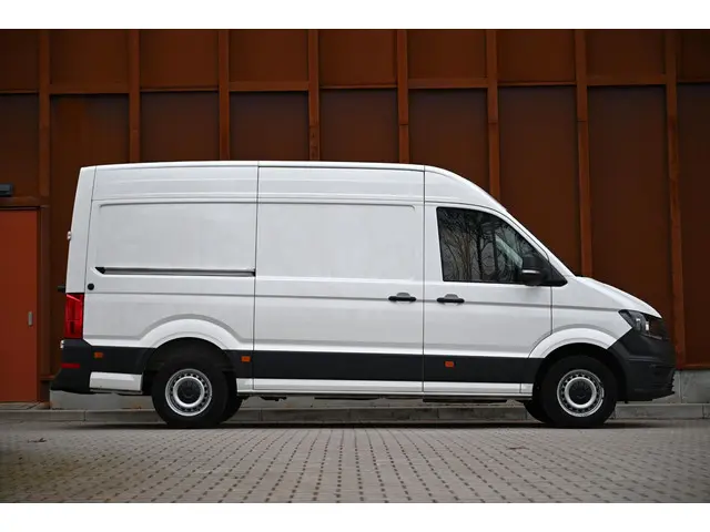 Volkswagen Crafter 2.0 TDI L3H3 2023 Diesel 5