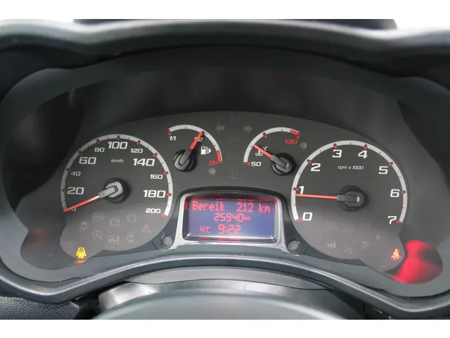 Ford Ka 1.2 Style start/stop 2014 Benzine 10