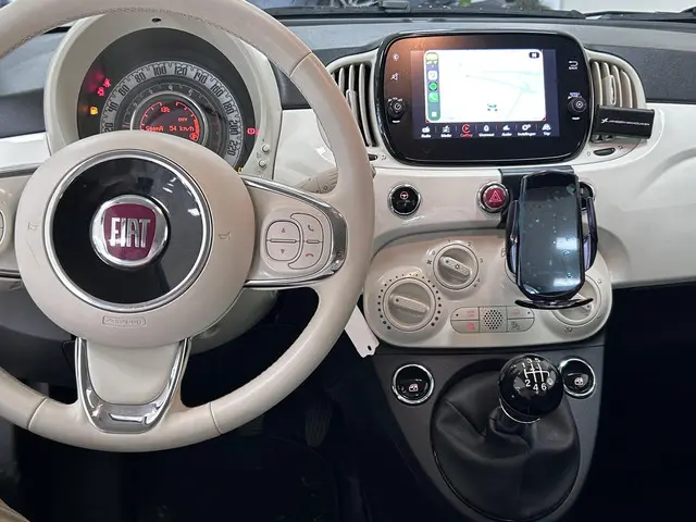 Fiat 500 1.0 Hybrid Lounge 2020 Benzine 3