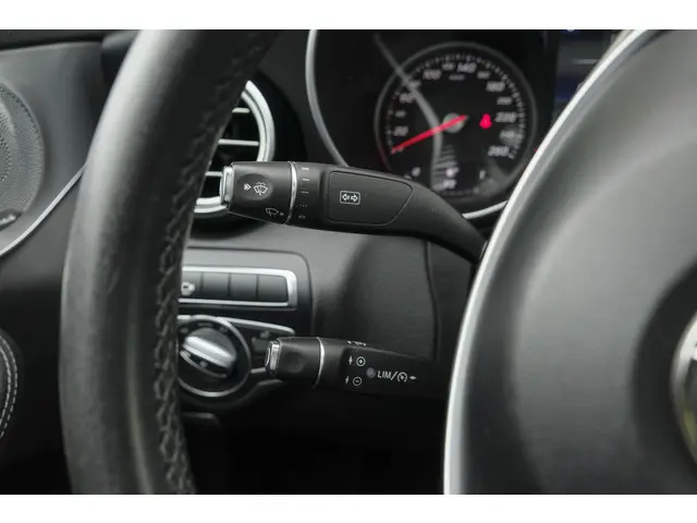 Mercedes-Benz C-Klasse C200 AMG 184pk 2017 Benzine 25