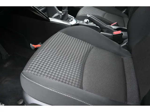 Mazda 2 Skyactiv-G 90 5MT Dynamic+ 2018 Benzine 12
