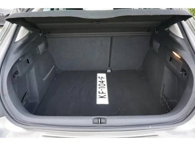 Citroën C4 1.2 PureTech Feel Collection 2016 Benzine 18