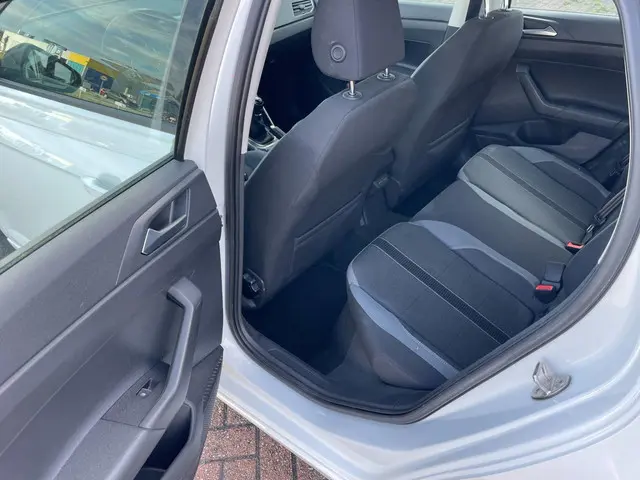 Volkswagen Polo 1.0 TSI Highline 2019 Benzine 16