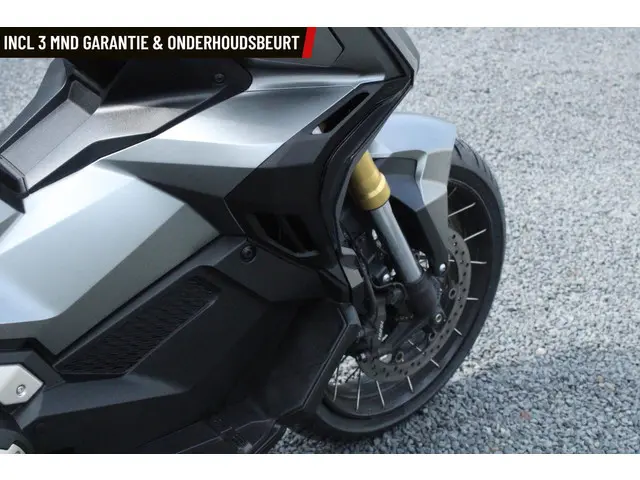 Honda NC 750 X-ADV 2023 Benzine 23