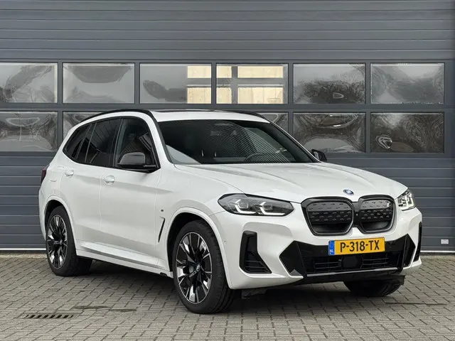 BMW iX3 HIGH EXECUTIVE 80 KWH 2022 Elektrisch 21