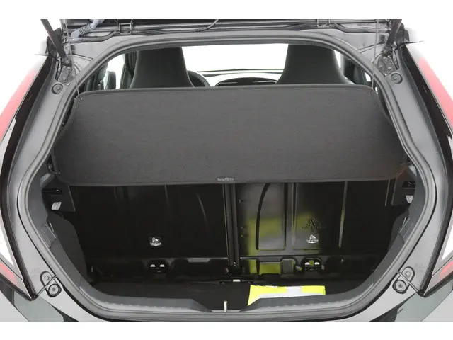 Toyota Aygo X 1.0 VVT-i MT Play 2025 Benzine 34