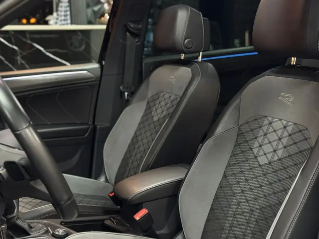 Volkswagen Tiguan 2.0|TDI|4Motion|PANO|HUD 2022 Diesel 14