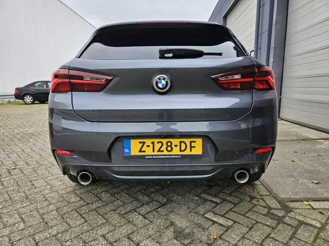 BMW X2 XDrive20i 2020 Benzine 4