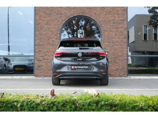 Volkswagen ID.3 Pro S 77 kWh 2023 Elektrisch 6