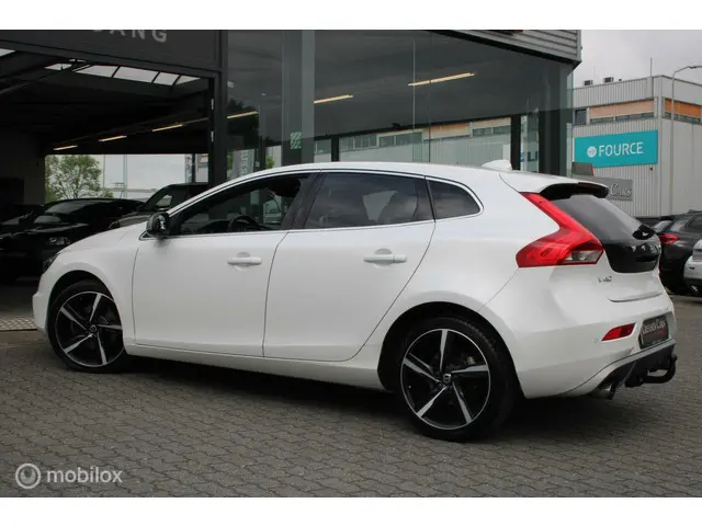 Volvo V40 2.0 T2 R-Design/Navi/Tel/Pdc/Trekhaak/ 2015 Benzine 13