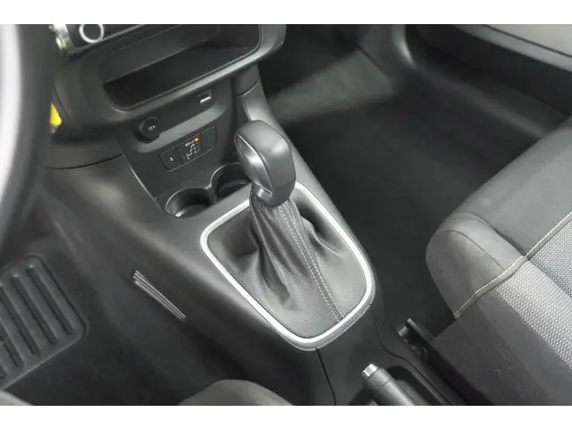 Citroën C3 PureTech 110 S&S Shine 2020 Benzine 48