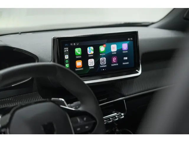 Peugeot 2008 PureTech 130 EAT8 Allure 2024 Benzine 61