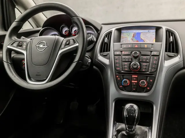 Opel Astra Sports Tourer 1.4 Turbo Blitz 2015 Benzine 7