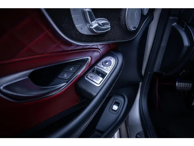 Mercedes-Benz C-Klasse Coupé 300 AMG 2019 Benzine 56