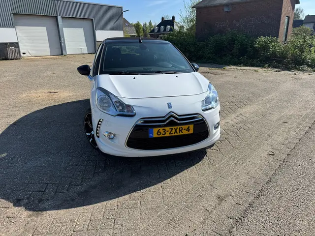 Citroën DS3 Cabrio 1.6 THP Sport Chic 2013 Benzine 3