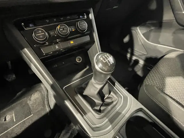 Volkswagen Touran 1.4 TSI Comfortline 7p 2017 Benzine 21