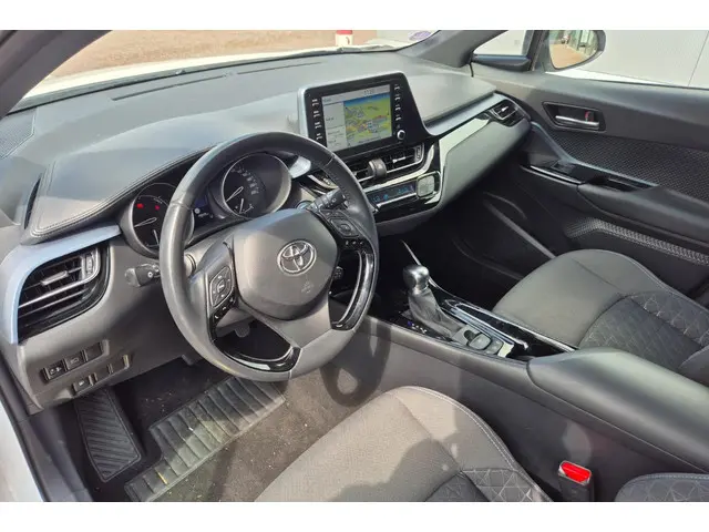 Toyota C-HR 1.8 Hybrid Dynamic 2021 Hybride Benzine 10
