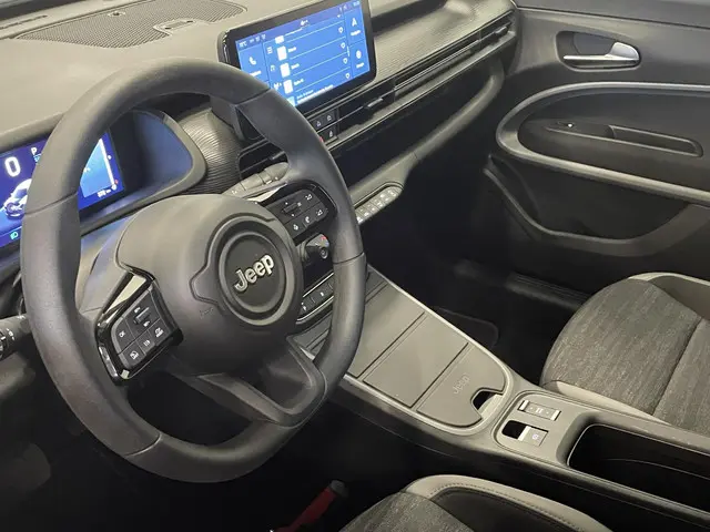 Jeep Avenger Longitude Automaat 54 kWh 2024 Elektrisch 12