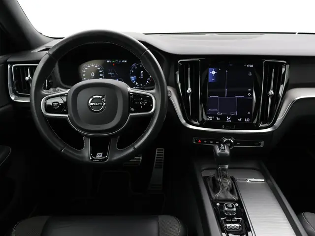 Volvo V60 3