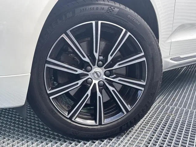Volvo XC60 2.0 T4 Inscription 2019 Benzine 5