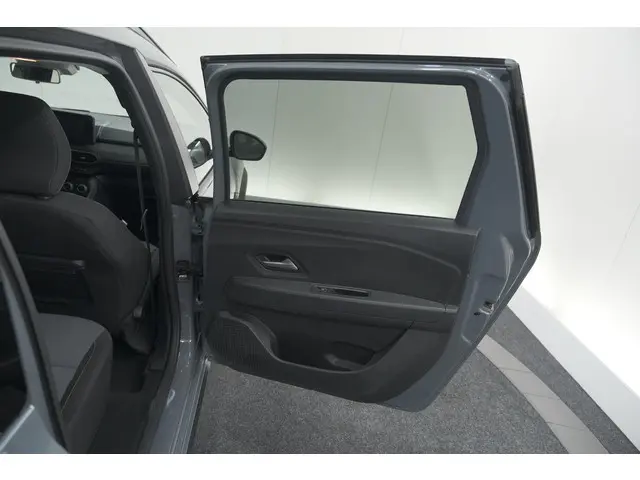 Dacia Jogger TCe 110 Extreme 2025 Benzine 69