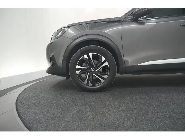 Peugeot 2008 PureTech 130 EAT8 Allure Pack 2021 Benzine 17