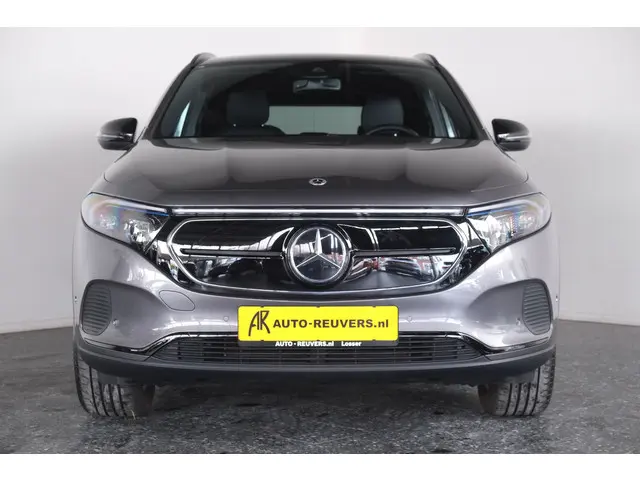 Mercedes-Benz EQA 2