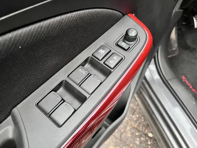 Suzuki Swift 1.4 Sport Smart Hybrid 2021 Hybride Benzine 15
