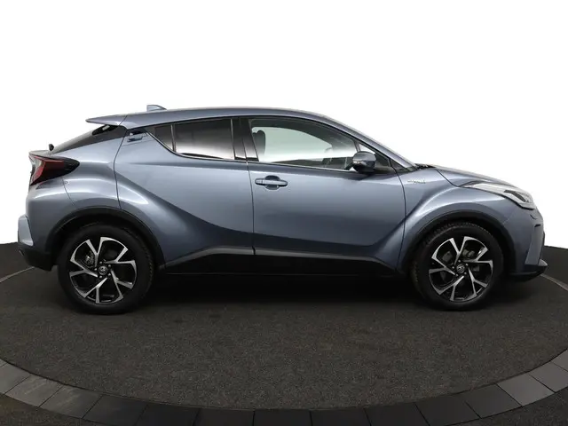 Toyota C-HR 1.8 Hybrid Executive 2022 Hybride Benzine 13