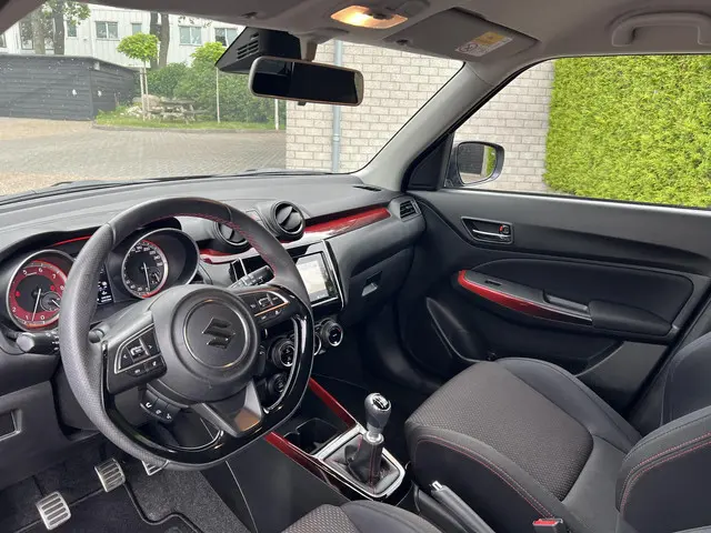 Suzuki Swift 1.4 Sport*Carplay*Clima*Cruise*Navi 2019 Benzine 7