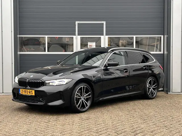 BMW 3 Serie Touring 320e 2024 Hybride Benzine 2