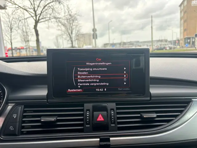 Audi A6 Limousine 2.0 TFSI S-Line Edition 2013 Benzine 26
