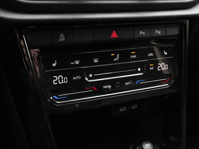 Volkswagen T-Roc 1.5 TSI R-Line+ 2025 Benzine 19