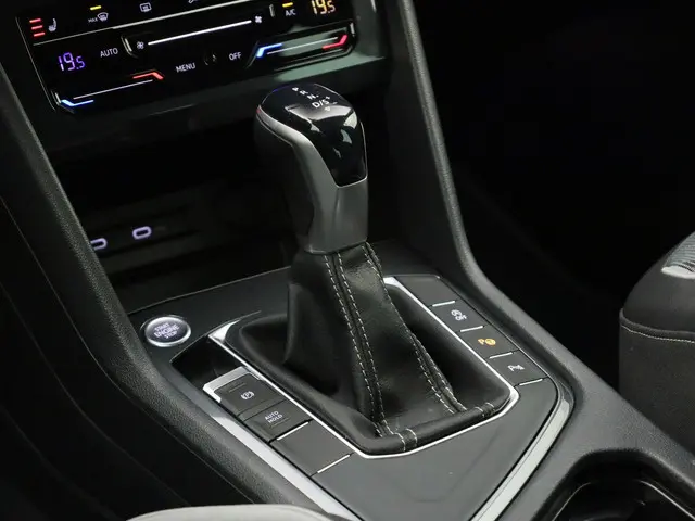 Volkswagen Tiguan 1.5TSI/150PK R-Line DSG 2021 Benzine 40