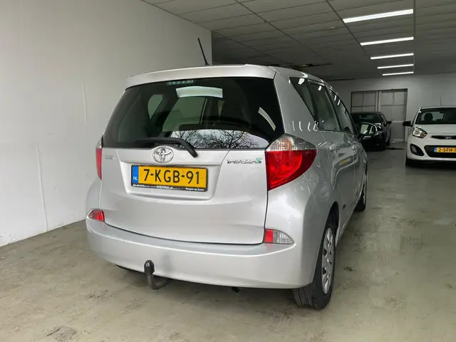 Toyota Verso-S 1.3 VVT-i Comfort 2013 Benzine 10