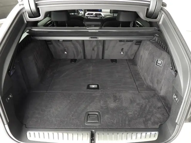 BMW 5 Serie Touring 520d 2024 Diesel 9